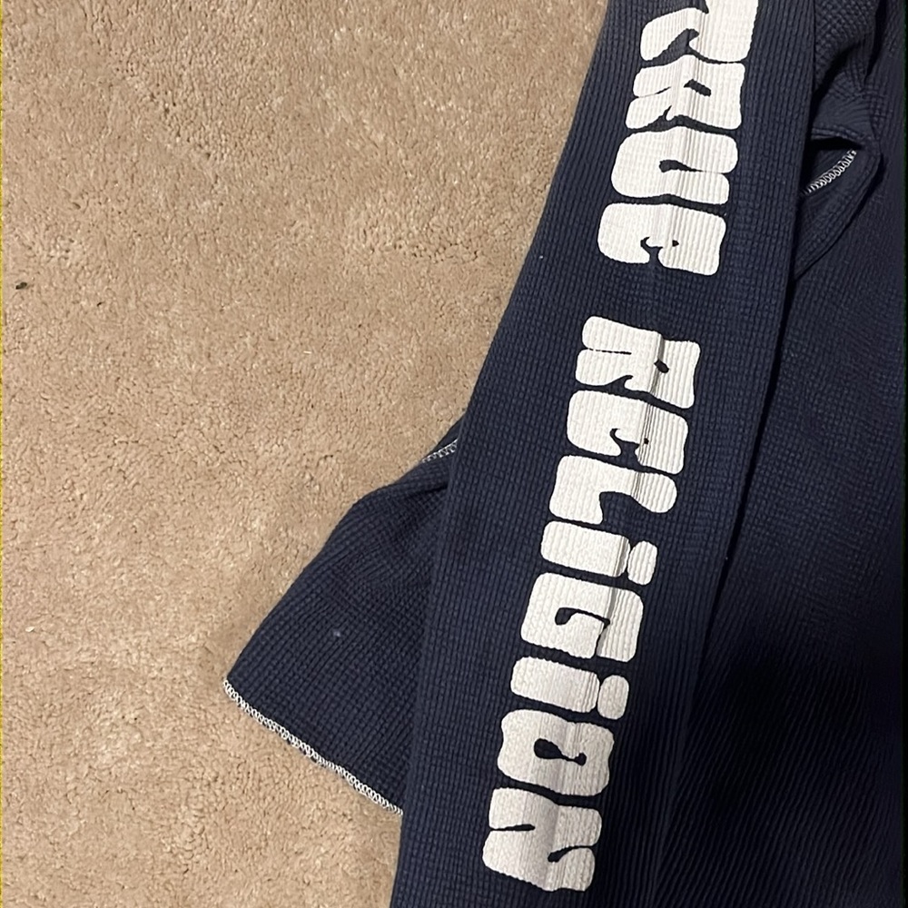 True Religion Long Sleeve large boys Thermal Waffle  Shirt Sz M - Picture 2 of 4